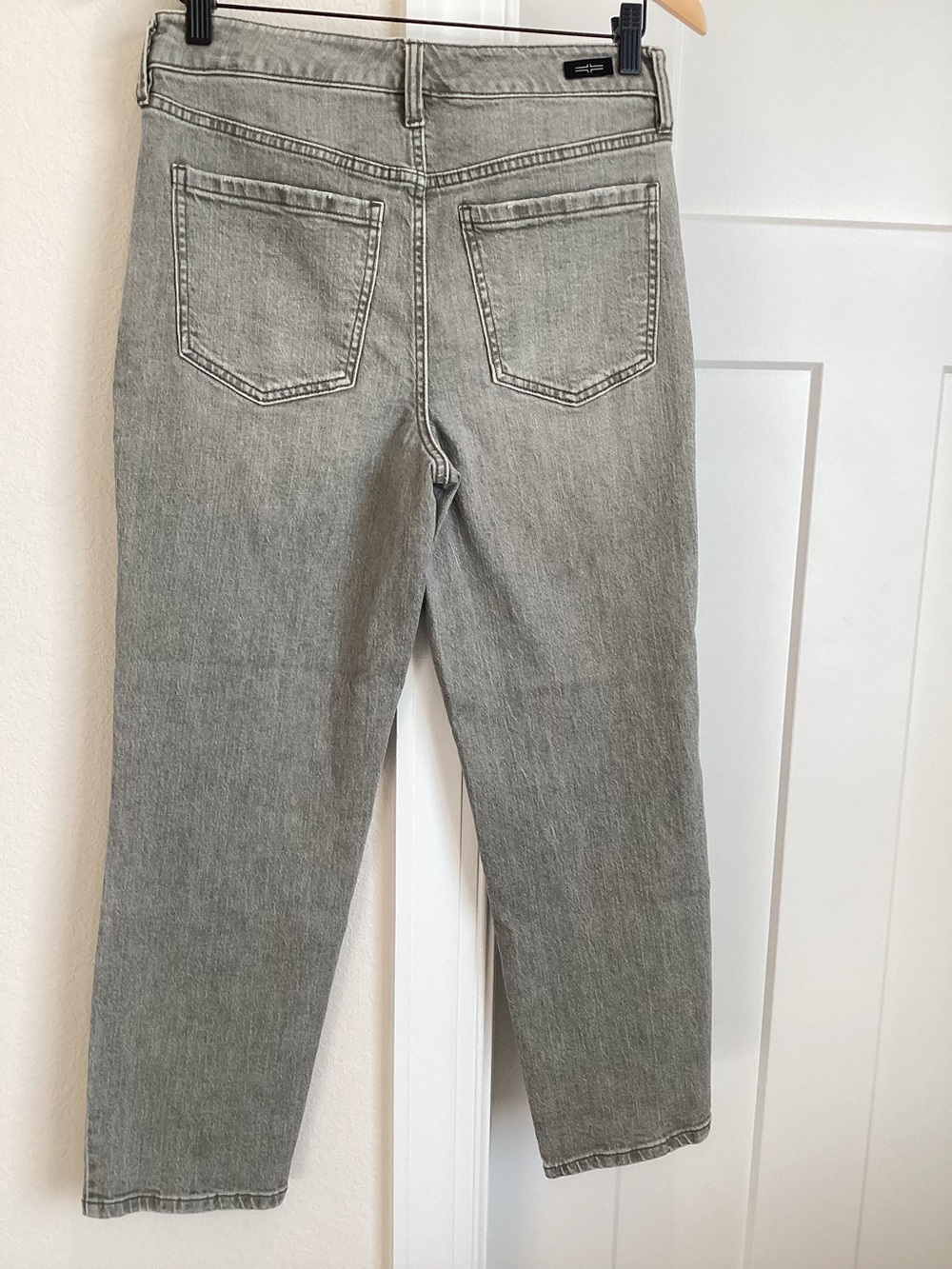 Liverpool Straight Leg Jean High Rise Ankle Size 8 29 Gray Black - Picture 7 of 11